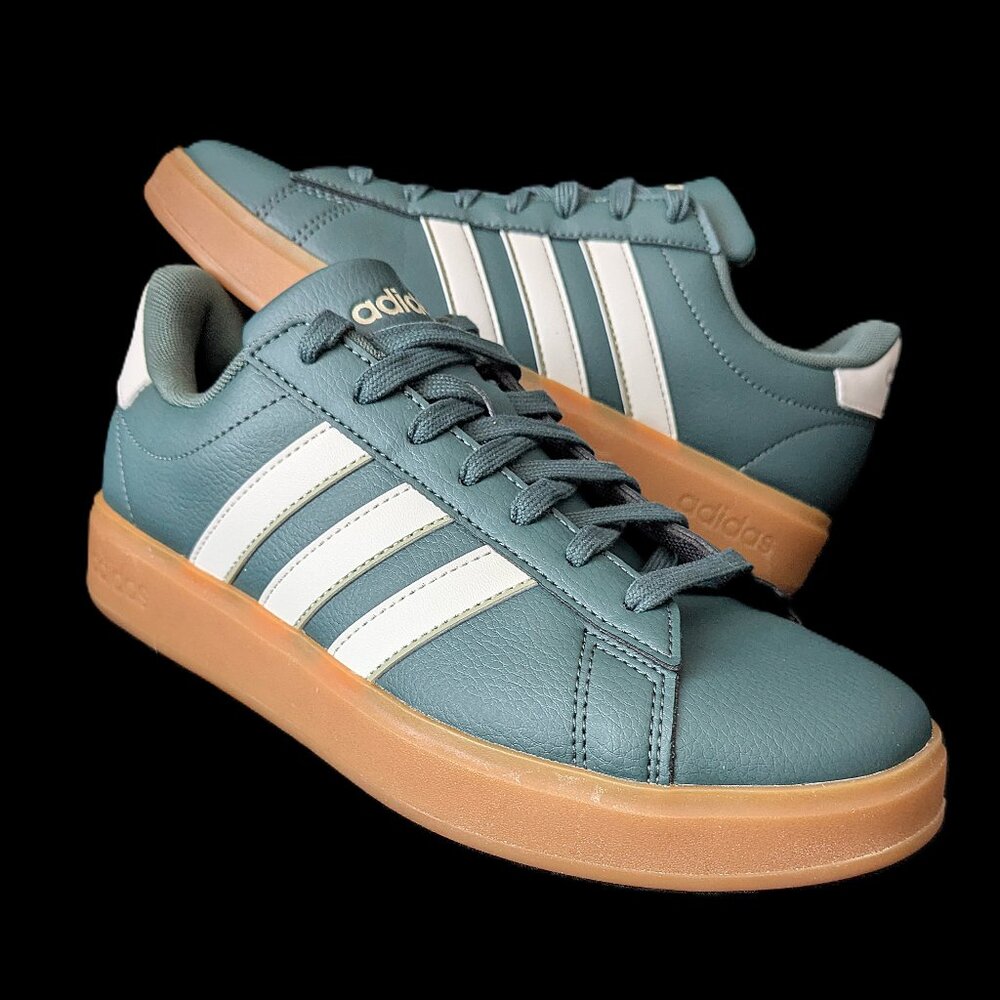 Adidas Grand Court Mns7/Wmns8.5 NWT